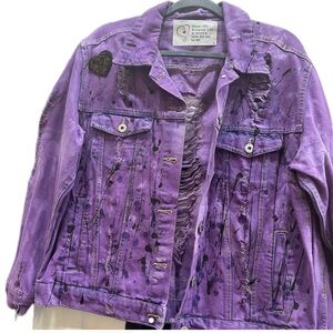 Custom 1 of 1 denim jacket/sequins wing design on back